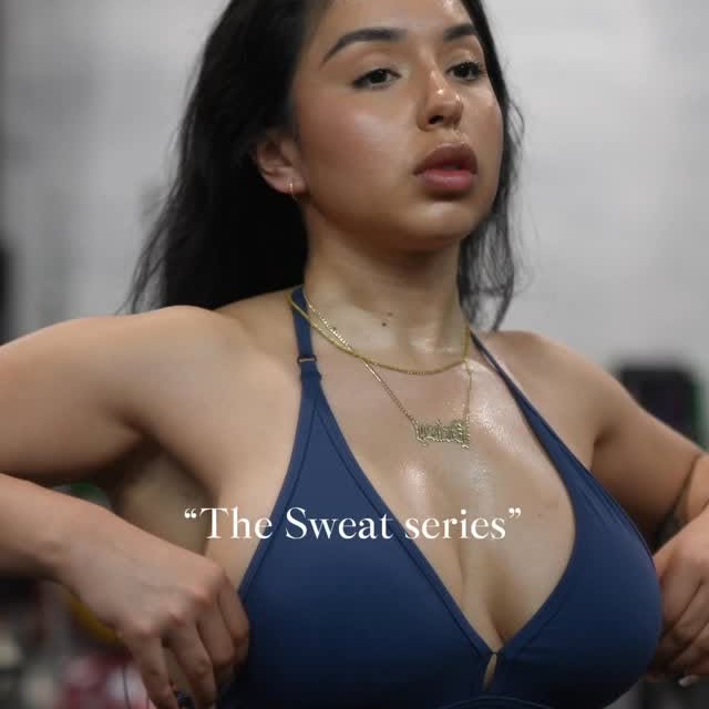 Instagram post by @prisymontoya for EHPlabs. Caption reads: [...] gets my body warm and sweaty ! 🙂‍↔️🫶....