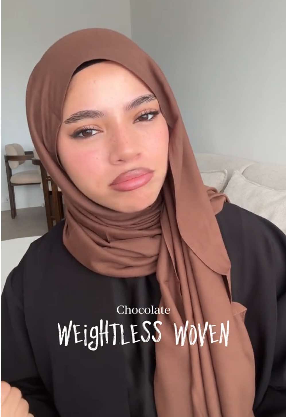 TikTok post by @assiatique__ for Merrachi. Caption reads: [...] ! Les différentes matière de hijab @MERRACHI....