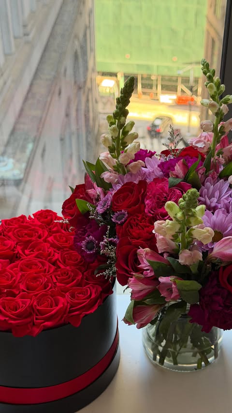 Instagram post by @newyorkbyjenny for 1800Flowers. Caption reads: [...] of that special someones apartment!!!....