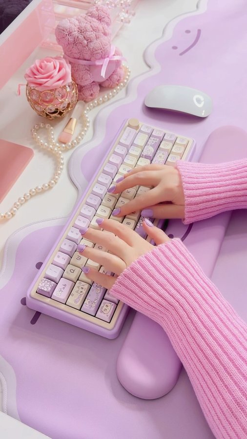 Instagram post by @daizedreams for Wishavenshop. Caption reads: [...] rest for my desk setup. 

It’s from....