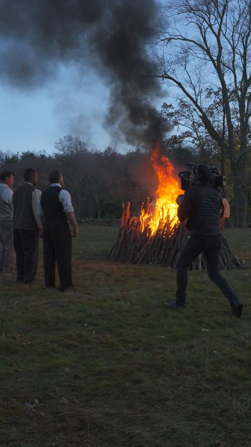 Instagram post by @de_con for Aputure. Caption reads: [...] question everybody has been asking!....