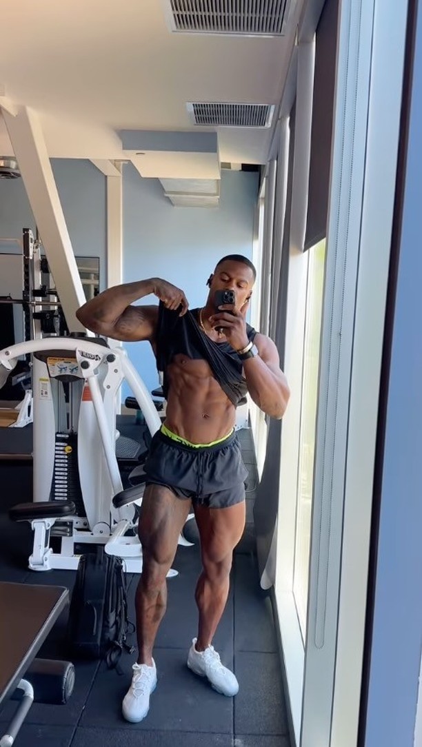 Instagram post by @simeonpanda for Inno Supps. Caption reads: 🚀 Start your mornings right with @simeonpanda and....