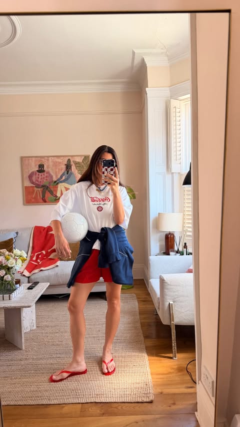 Instagram post by @franki.dammone for Tu Clothing. Caption reads: [...] I’ll never tell xoxo Full look is....