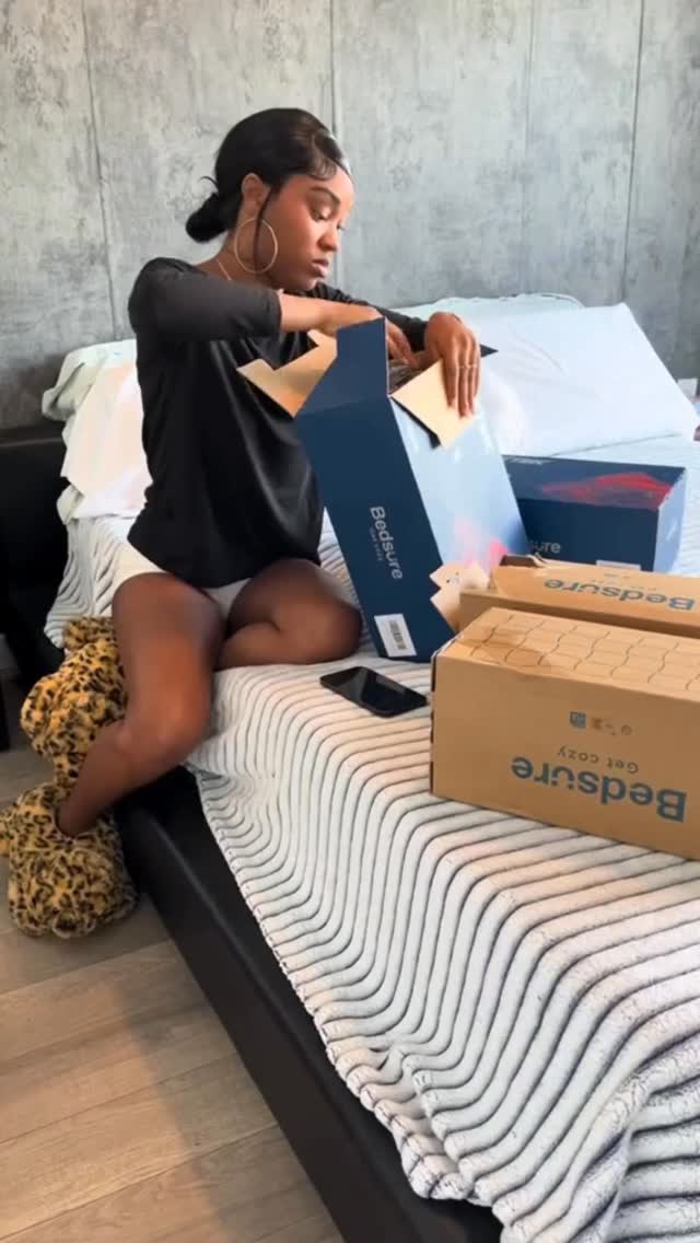 Instagram post by @justiceamourr for Bedsure Home. Caption reads: Click the link in my bio then come back and....