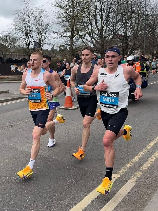 Instagram post by @jakeliamsmith98 for huawei. Caption reads: [...] using Intelligent Marathon Mode on the....