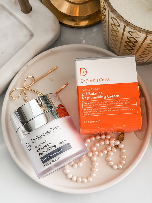 Instagram post by @hellobeautyjourney for Dr. Dennis Gross Skincare. Caption reads: gifted by ddgpartner What a great Alpha Beta pH....