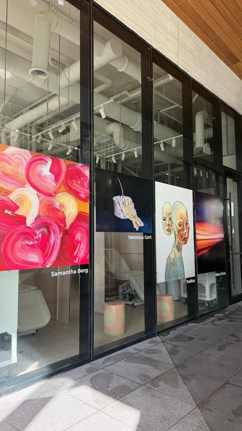 Instagram post by @donnatrana for The Sola Company. Caption reads: [...] what I eat in a day realistic with....