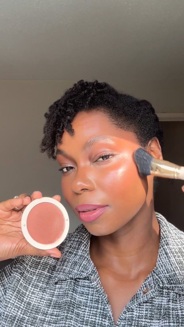 Instagram post by @sandra.mendes279 for Annabelle Minerals. Caption reads: Ad @annabelleminerals_uk sculp bronzer in the....