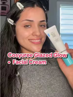TikTok post by @pinche.selene for Cosyuree. Caption reads: @Cosyuree. ✨✨ Hydrating Glow Face Cream 24hr [...].