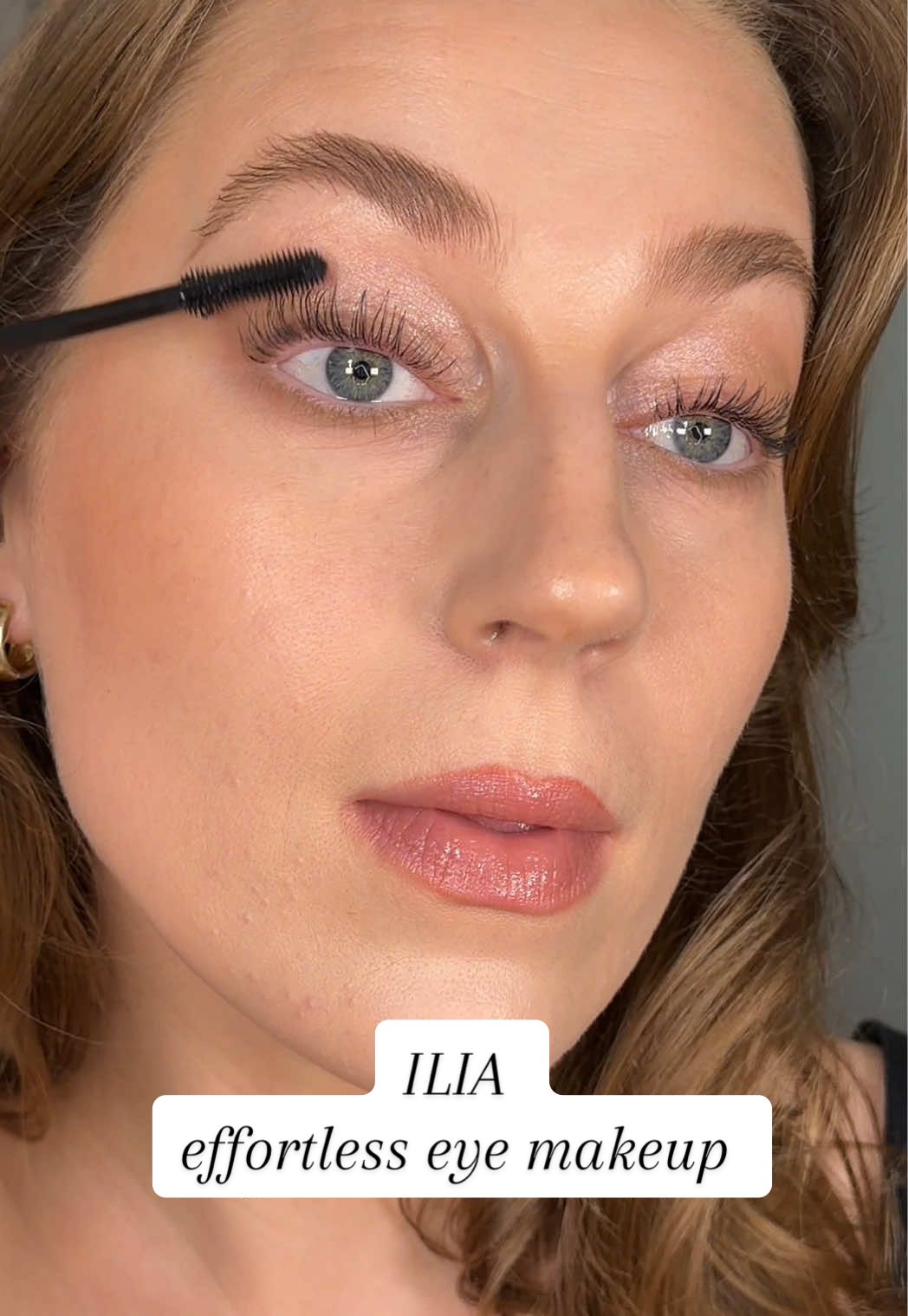 TikTok post by @haileejonesmua for ILIA Beauty. Caption reads: [...] eye makeup look with @ILIA Beauty ✨ These....