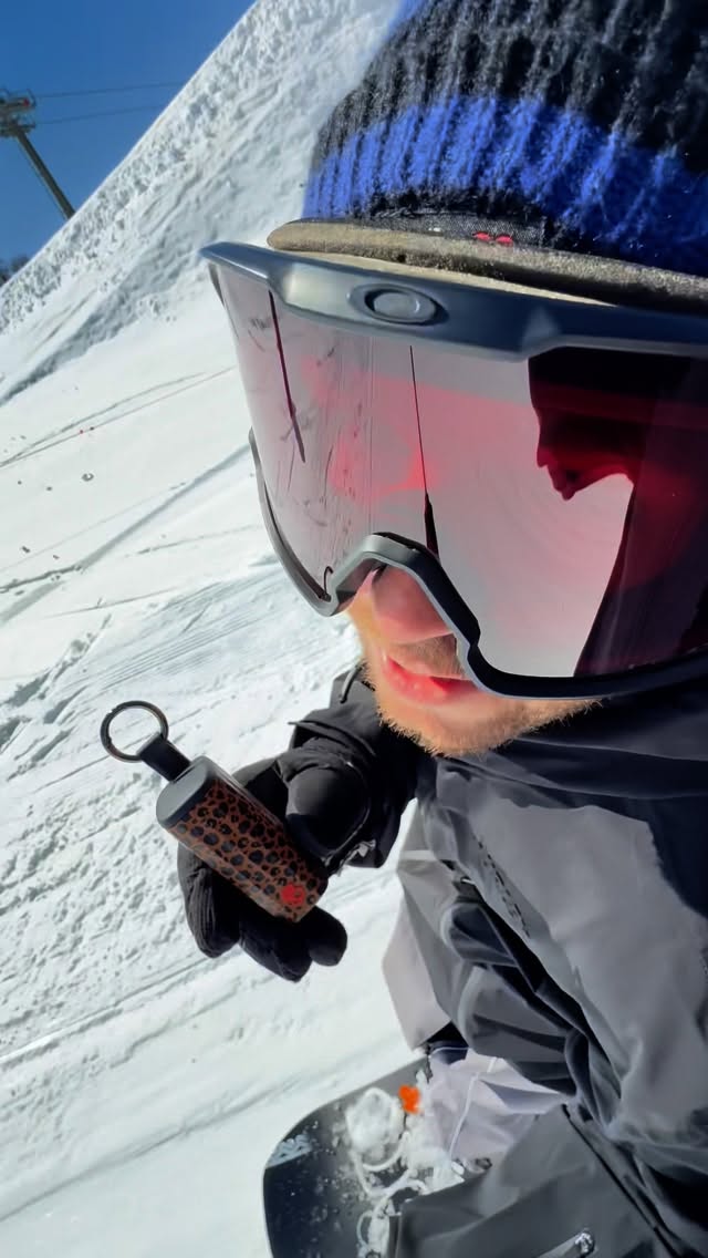 Instagram post by @seanfitzsimons for Skullcandy. Caption reads: Reverse pickpocket w/ @skullcandy Method 360’s new....