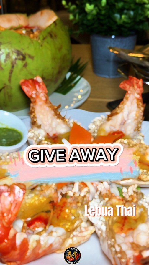 Instagram post by @munchingmomentswithm for The Straits Times. Caption reads: [CLOSED] 🎉 GIVEAWAY TIME! 🎉
In collaboration....