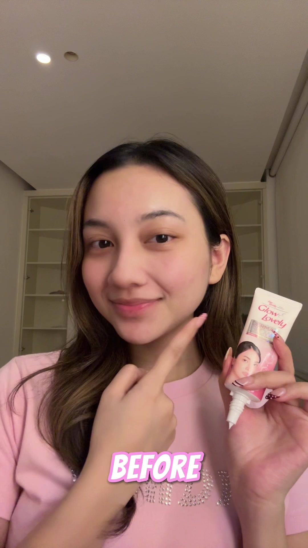 TikTok post by @mahirakaniss for Glow & Lovely Arabia. Caption reads: Natural tone up tanpa make up modal cuma 20 ribuan....