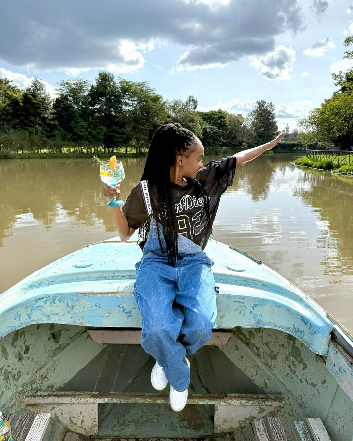 Instagram post by @fao.shyshy for MALFY Gin. Caption reads: My weekend just begun @malfygin....