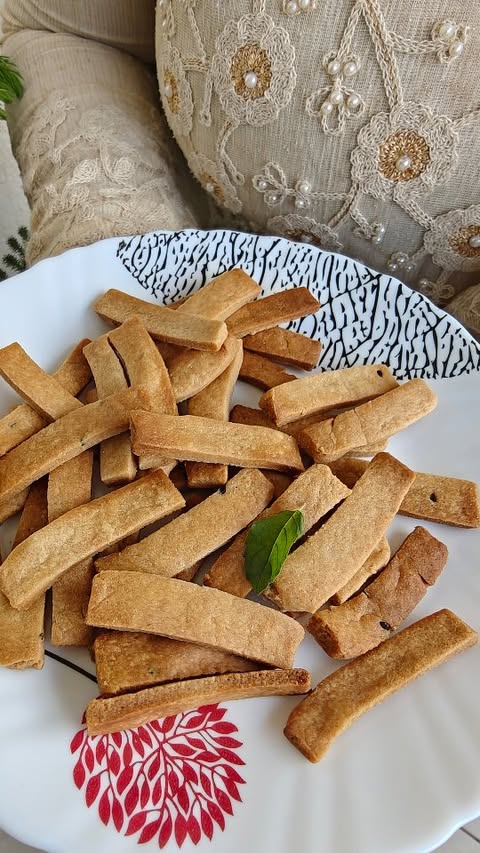Instagram post by @mykitchendiaries.official for TTK Prestige. Caption reads: 5 minute tea time snack - only using one spoon oil....