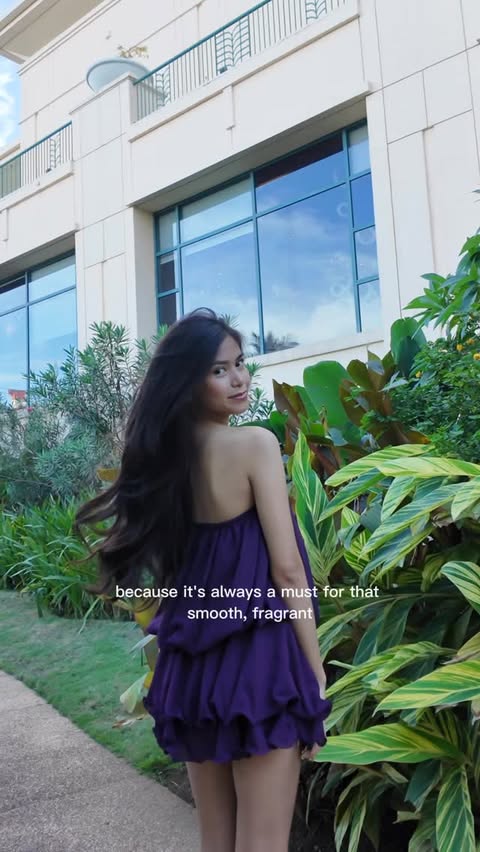 Instagram post by @akita.lobo for Sunsilk. Caption reads: ✨ Dropping my hair secret! @sunsilkph Smooth &....