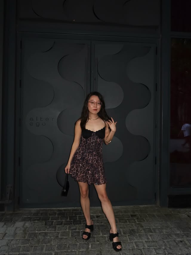 Instagram post by @huisjenn for Dolce Vita. Caption reads: [...] @windsorstore 
heels @dolcevita....