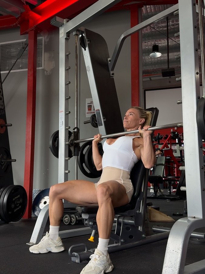 Instagram post by @hattieboydle for Muscle Nation. Caption reads: Upper body looking a little like this 👉🏼

Smith....