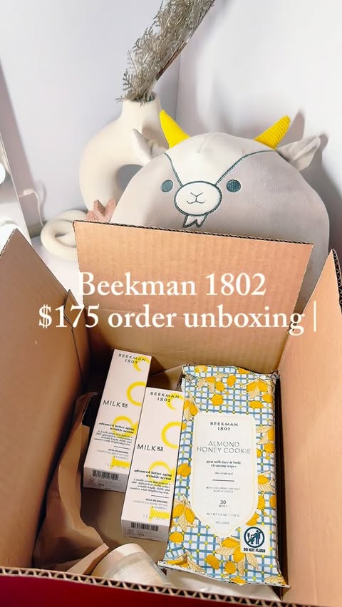 Instagram post by @alyonkashe for Beekman 1802. Caption reads: Unboxing my new order from @beekman1802 💛 Do you....
