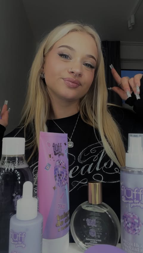 Instagram post by @crazyoliwkaa for Fluff. Caption reads: [...] totalny party vibe 💥
Kolekcja Fluff Born to....