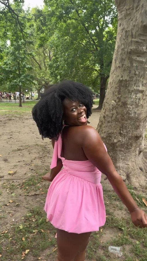 Instagram post by @livenaturallylove for Daiya Foods. Caption reads: [...] on a snack mission. Pulled up to the....