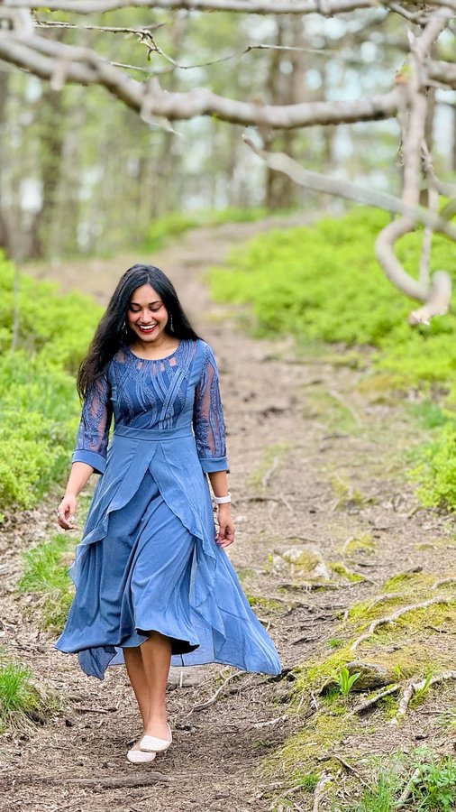 Instagram post by @chicha_travelstories for Rosewe. Caption reads: Let’s join this trend for one love ❤️🎶 

Get....