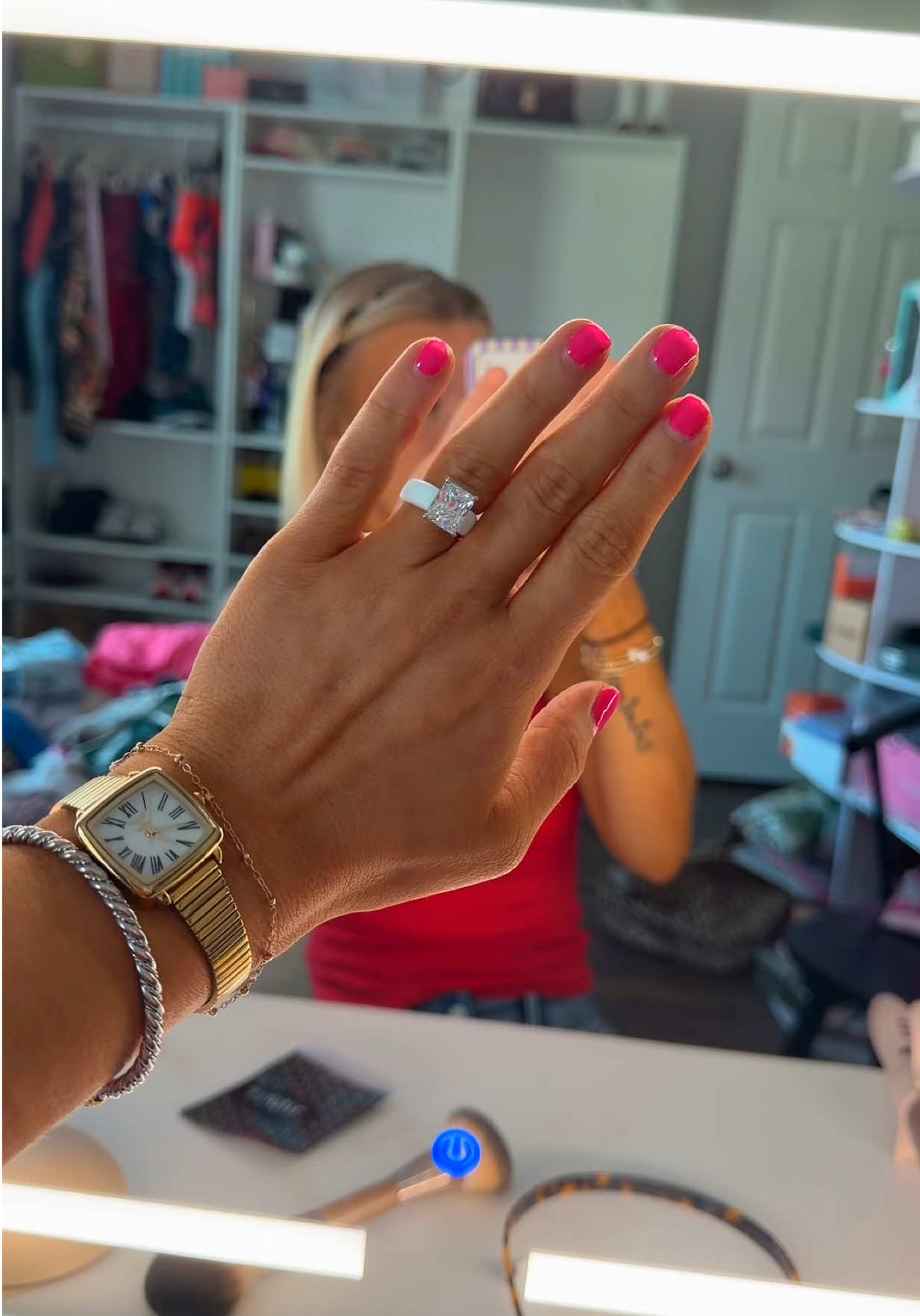 TikTok post by @alissalove_0 for Rinfit. Caption reads: the best silicone rings >>> 💍😍 #rinfit....