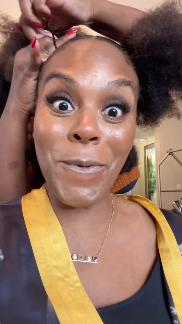 Instagram post by @iamtabithabrown for Donna’s Recipe. Caption reads: Family it’s a @donnasrecipe contest happening and....