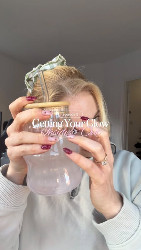 Instagram post by @moochingwithmolly for Free Soul. Caption reads: Ep 3 | Getting Your Glow, Inside & Out: Hydrate....