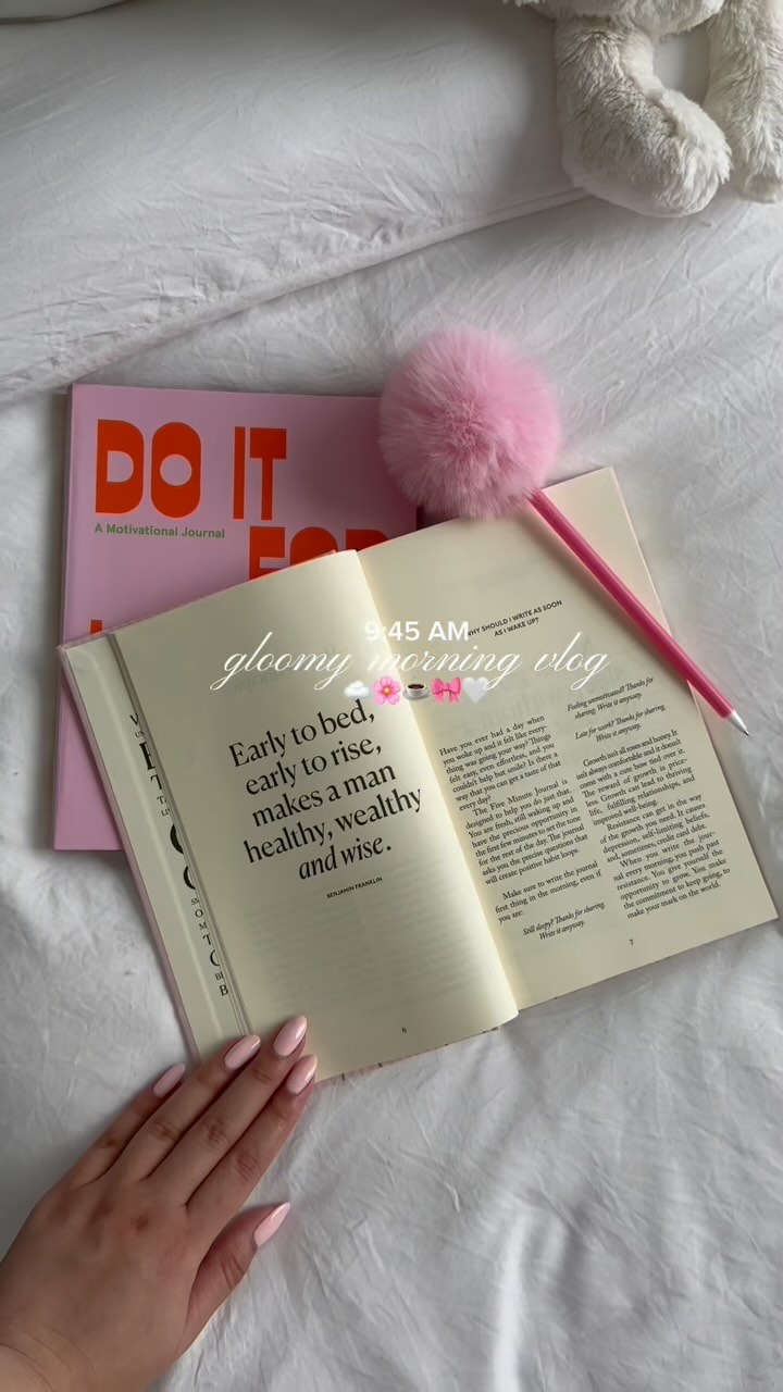 Instagram post by @thatgirlsow for Intelligent Change. Caption reads: [...] - @pradabeauty paradox intense* -....