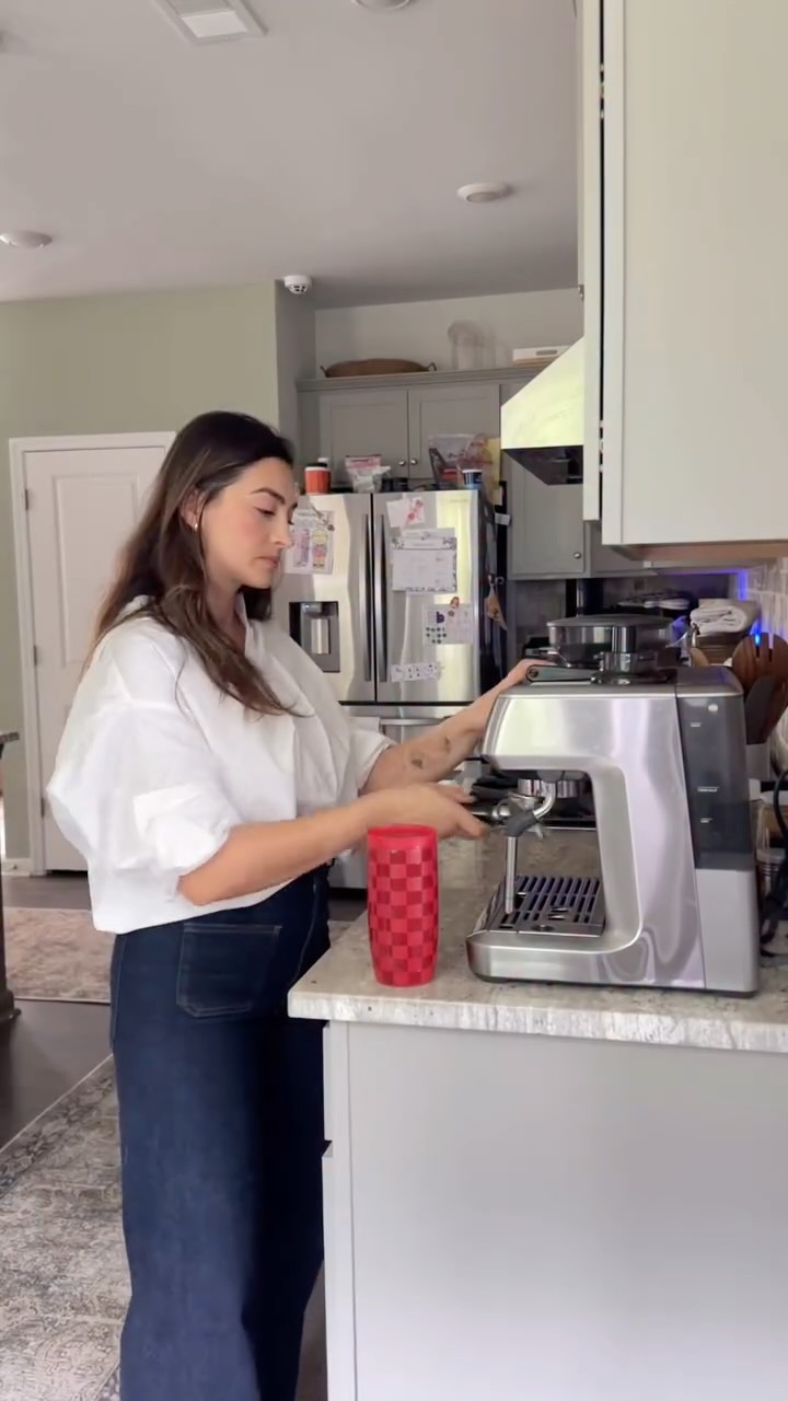 Instagram post by @andreeagaul for Simple Modern. Caption reads: Mornings are a blur — school drop-off, emails,....