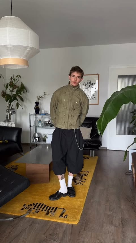 Instagram post by @aaron.snl for Urban Outfitters. Caption reads: The best shorts fit this summer @urbanoutfitterseu....