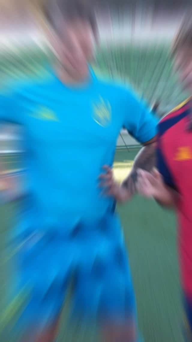 Instagram post by @adricontreras4 for adidas Spain. Caption reads: Soy muy weno 😎 @cachoo01 @djmariio | @adidas_es....