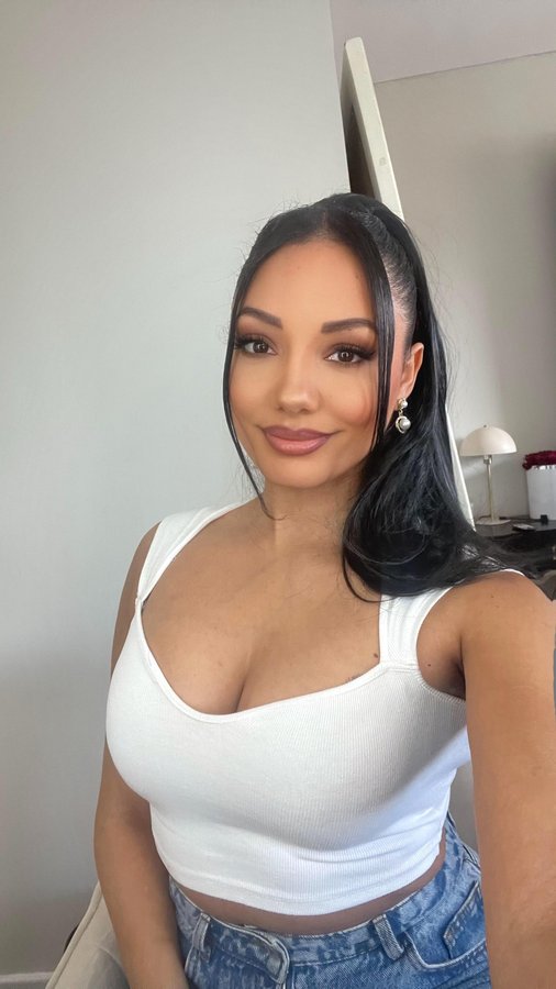 Instagram post by @chianreynolds for LullaBellz. Caption reads: Today it’s international women’s day !!!

Today we....