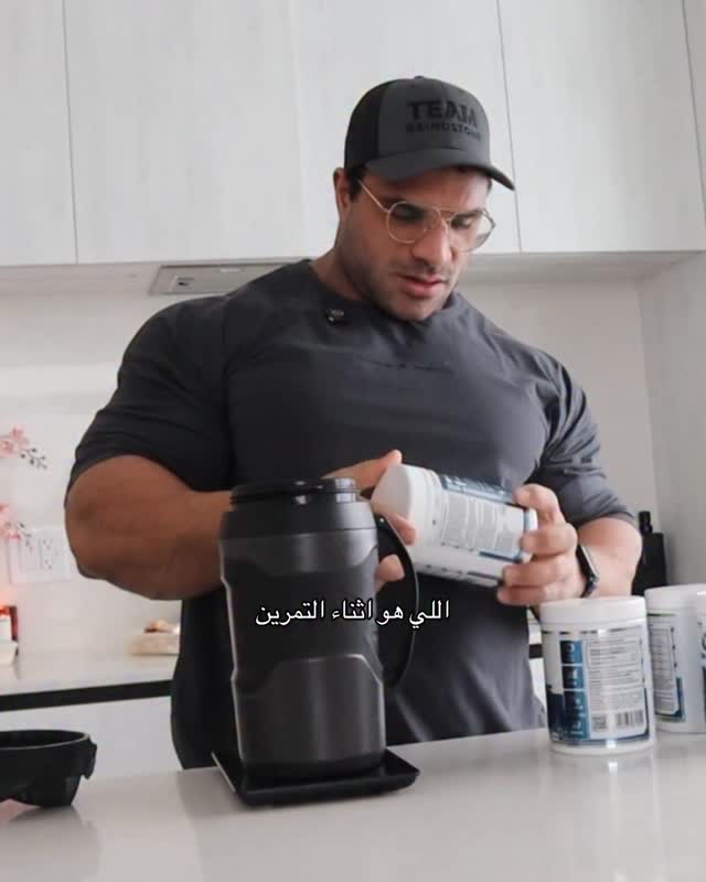 Instagram post by @hassan_mostafa92 for Jed North. Caption reads: المكملات مهمة جدا وقت التمرين عشان تساعد في الأداء....