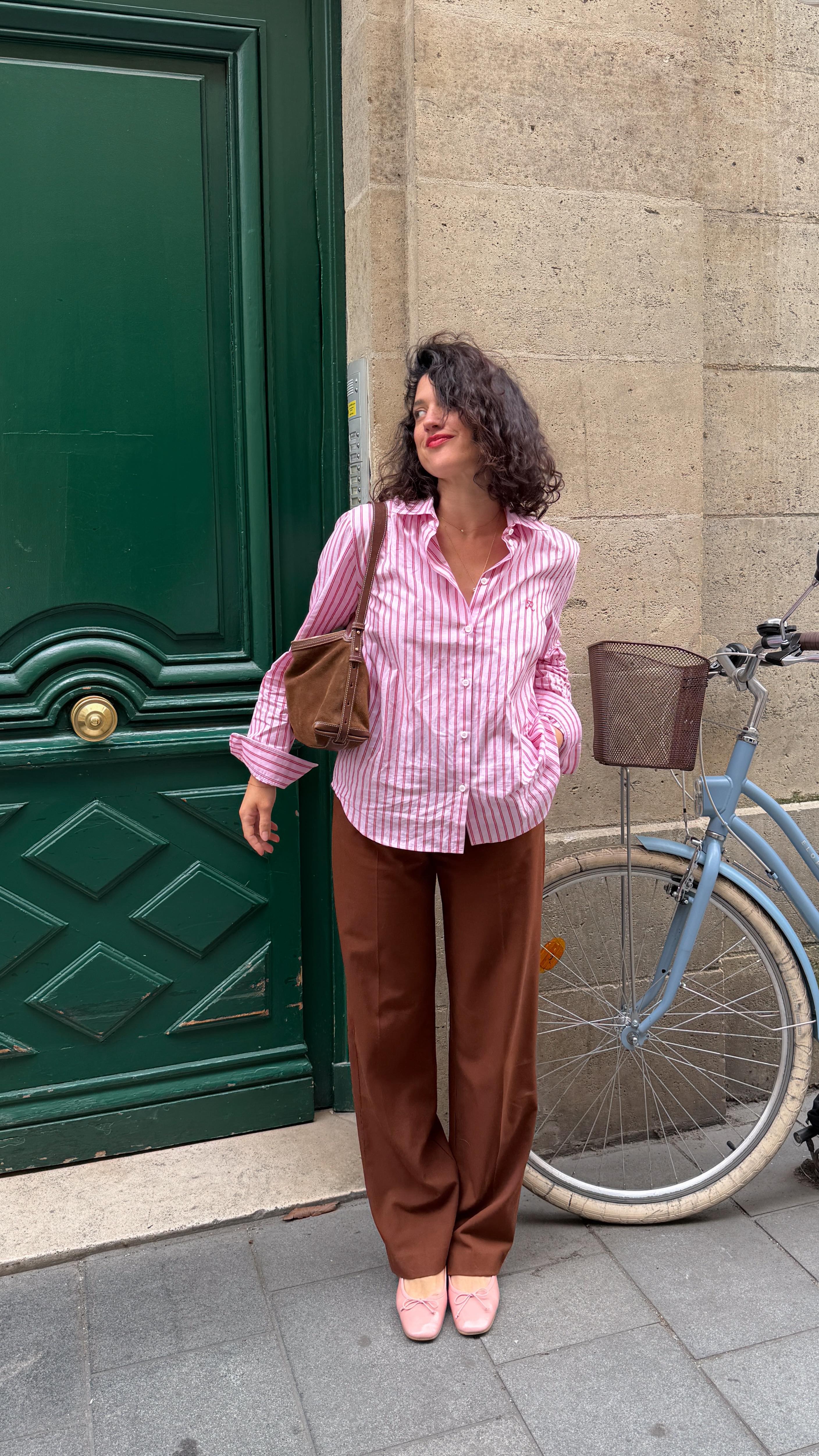 Instagram post by @annelauresmd for Jonak. Caption reads: Tenue du jour : mardi 🎀

Chemise @rouje Taille....