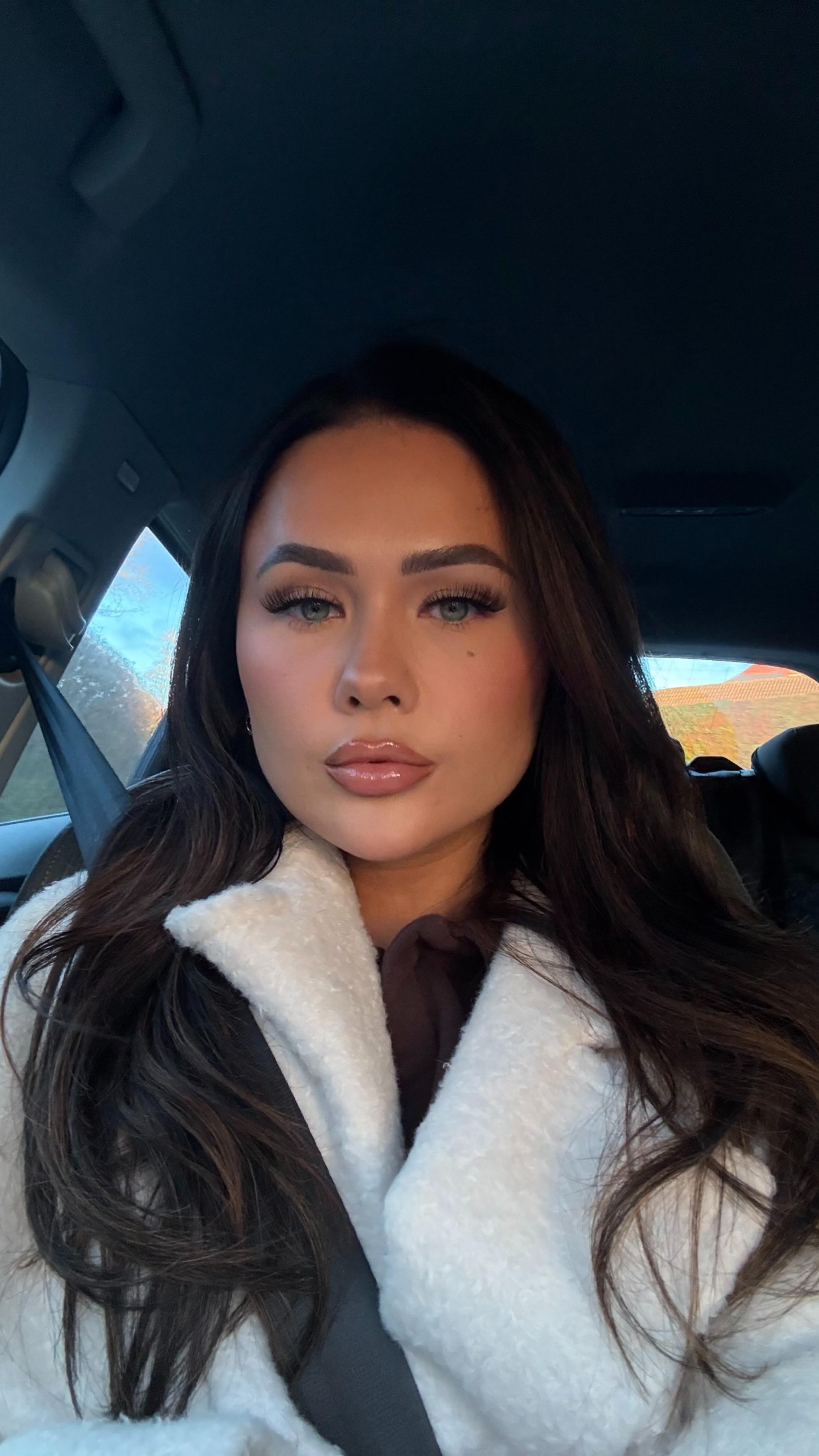 Instagram post by @itssabrinaaa for Kiss. Caption reads: Christmas Party Full GRWM✨

@kissproductsuk do the....