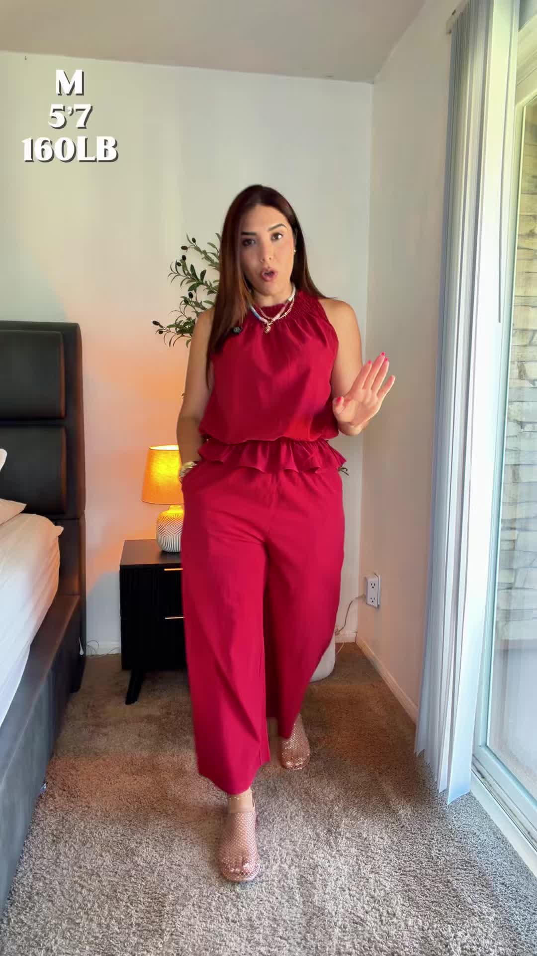 TikTok post by @antonietafashionway for Molitree. Caption reads: [...] #2pieceset #dealsforyoudays @Molitree.