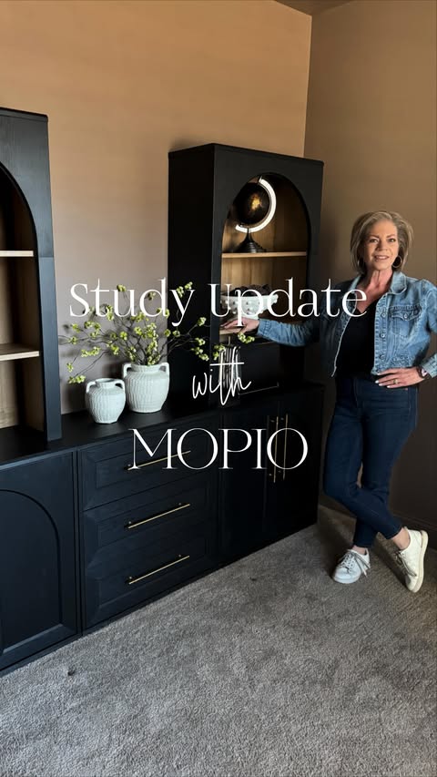 Instagram post by @sweetfarmhousechic for Mopio. Caption reads: [...] sophisticated study with the help of....