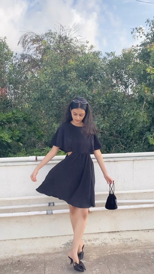 Instagram post by @shreyaashahh_ for Faballey. Caption reads: [...] this FAB black dress in 2 ways from....