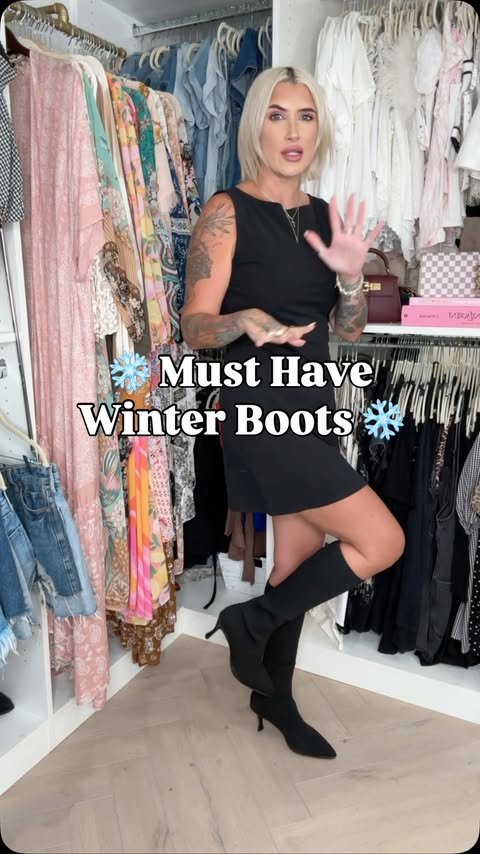 Instagram post by @rayahope for Cosyisland. Caption reads: ❄️ Winter Fit but make it warm & comfortable!....