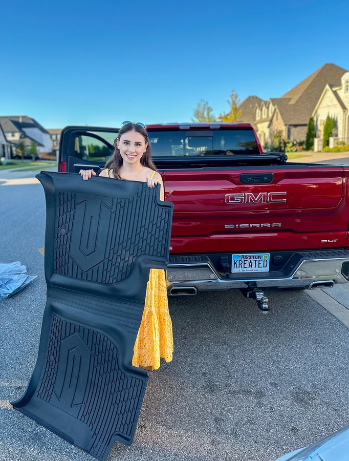 Instagram post by @sarainamerica for 3Wliners. Caption reads: [...] your home 💕 I finally upgraded to....