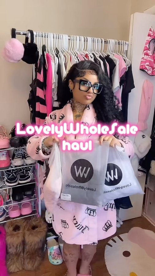 Instagram post by @thejaydiamond for LovelyWholesale. Caption reads: love when my @lovelywholesale_online pieces come....