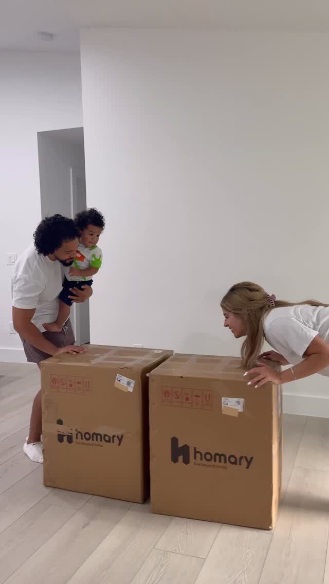 Instagram post by @antxana for Homary. Caption reads: #ad no where near done with our room but loving....