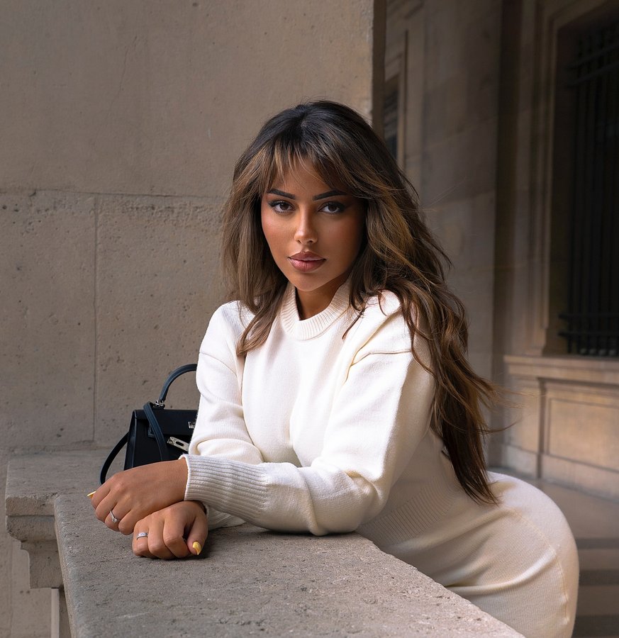 Instagram post by @nawarraoff for Pimkie. Caption reads: Classy but savage.