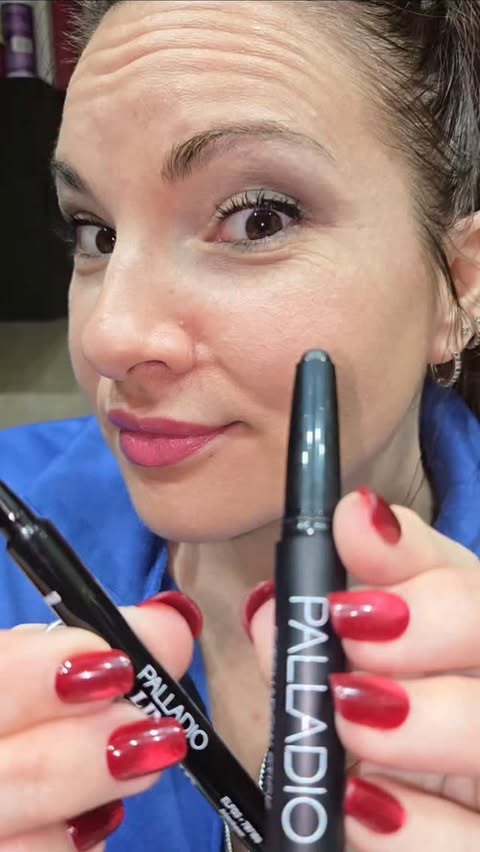 Instagram post by @sweety._.86 for Palladio Beauty. Caption reads: [...] Liner Obsessed 2-in-1 Paddle Tip de Palladio....