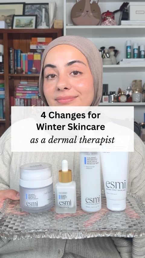 Instagram post by @raziamoe for esmi Skin Minerals. Caption reads: [...] balanced and skin barrier healthy.....