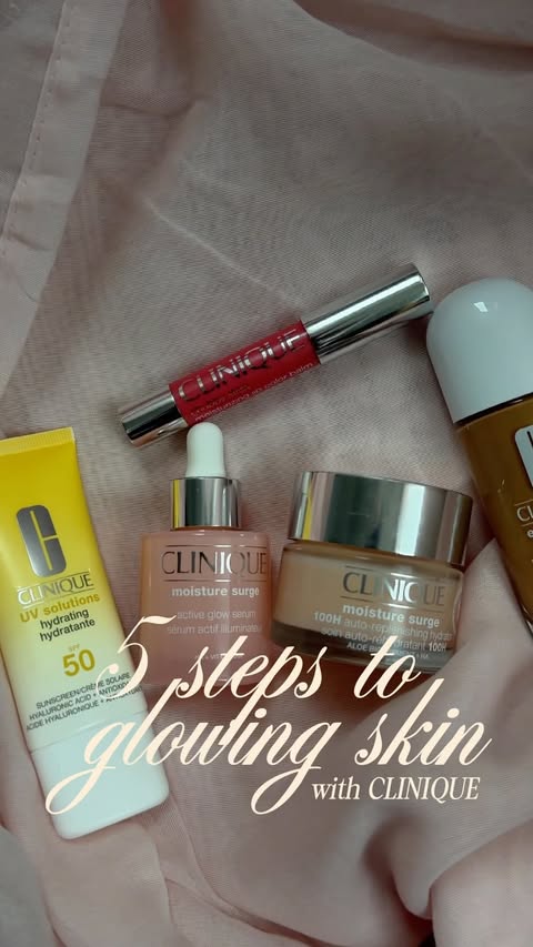 Instagram post by @tatianaelizabethh for Clinique. Caption reads: [...] five step guide to glowing skin with....