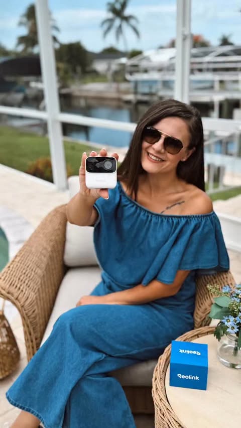 Instagram post by @thesunshinestatemom for Reolink. Caption reads: [...] camera could be until I tried the Reolink....