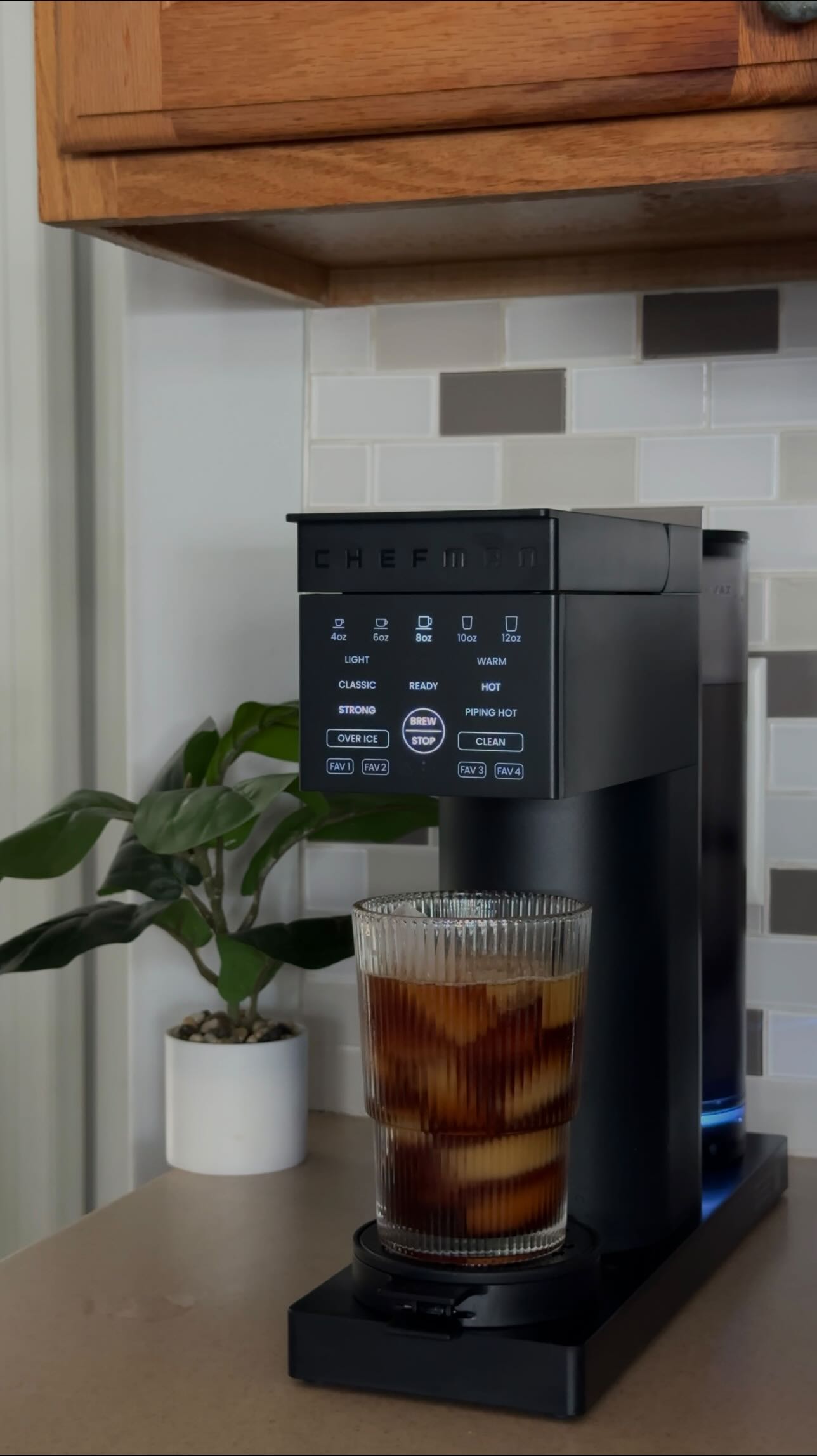 Instagram post by @itsamanthalee for Chefman. Caption reads: [...] AND an “over ice” option 🙌🏼

Go to....